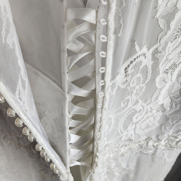 Never worn Svetlana Bridal Couture Plus Size Wedding Dress - Picture 12 of 16